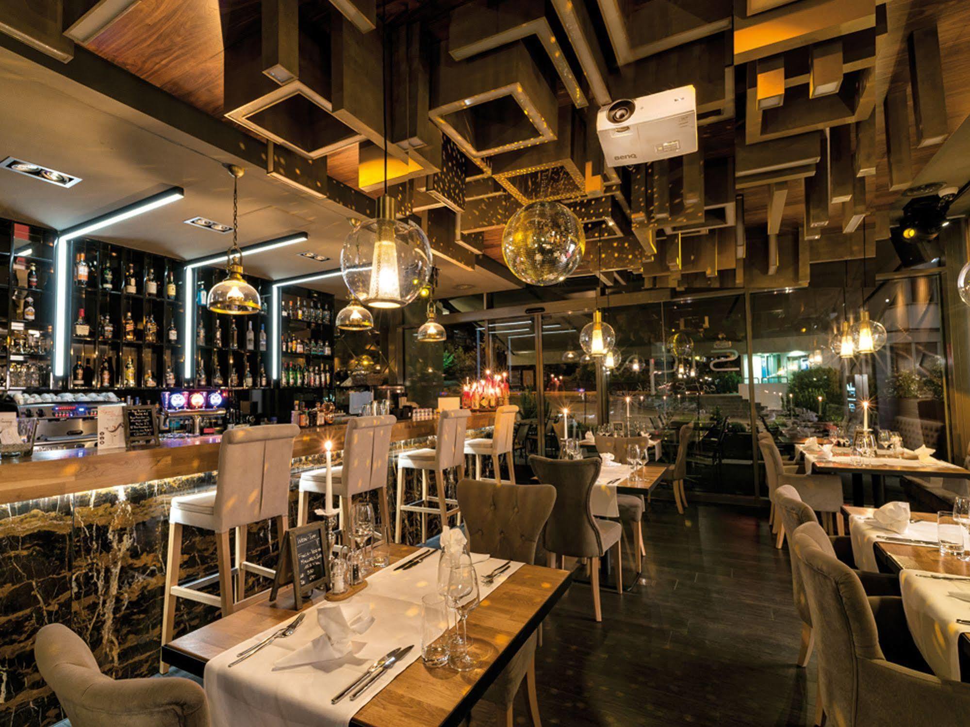 Hotel My Way Zuerich 발리셀렌 외부 사진