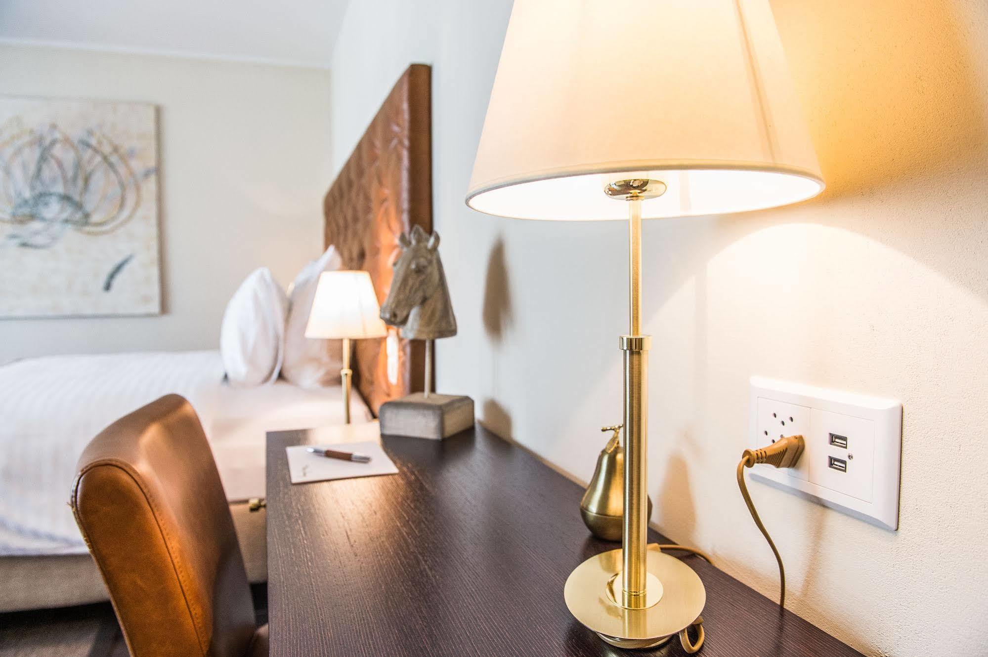Hotel My Way Zuerich 발리셀렌 외부 사진
