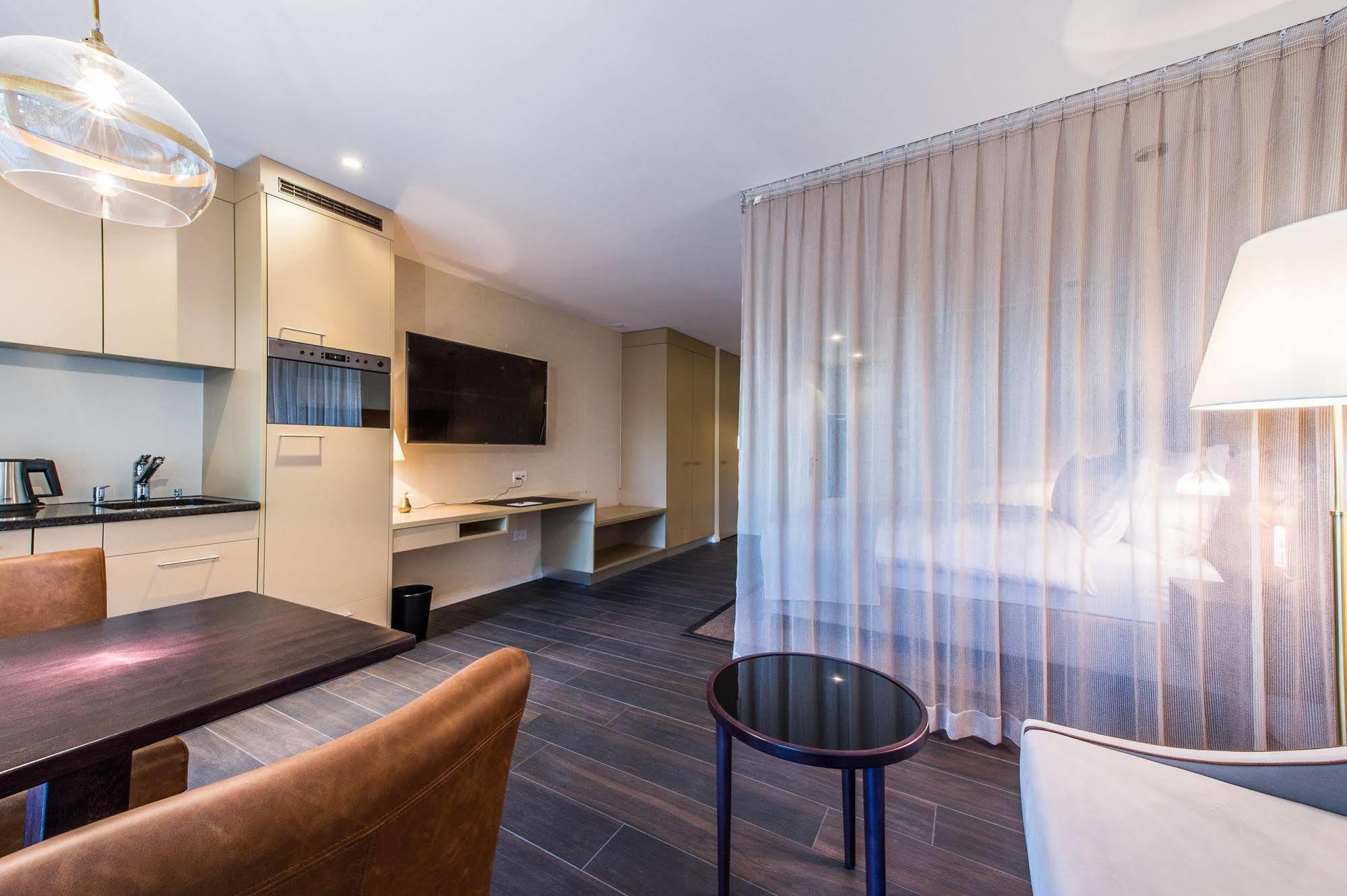 Hotel My Way Zuerich 발리셀렌 외부 사진