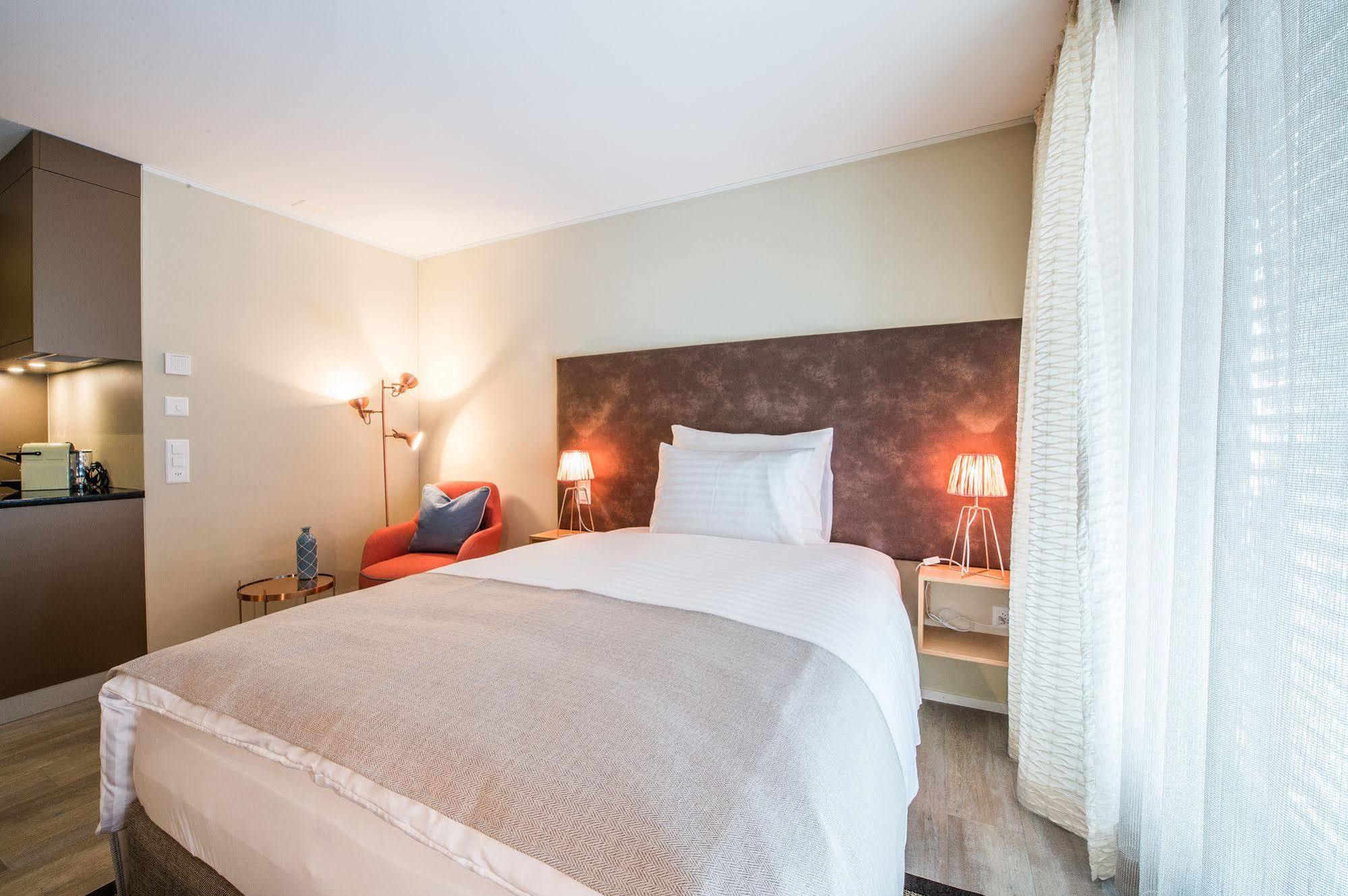 Hotel My Way Zuerich 발리셀렌 외부 사진