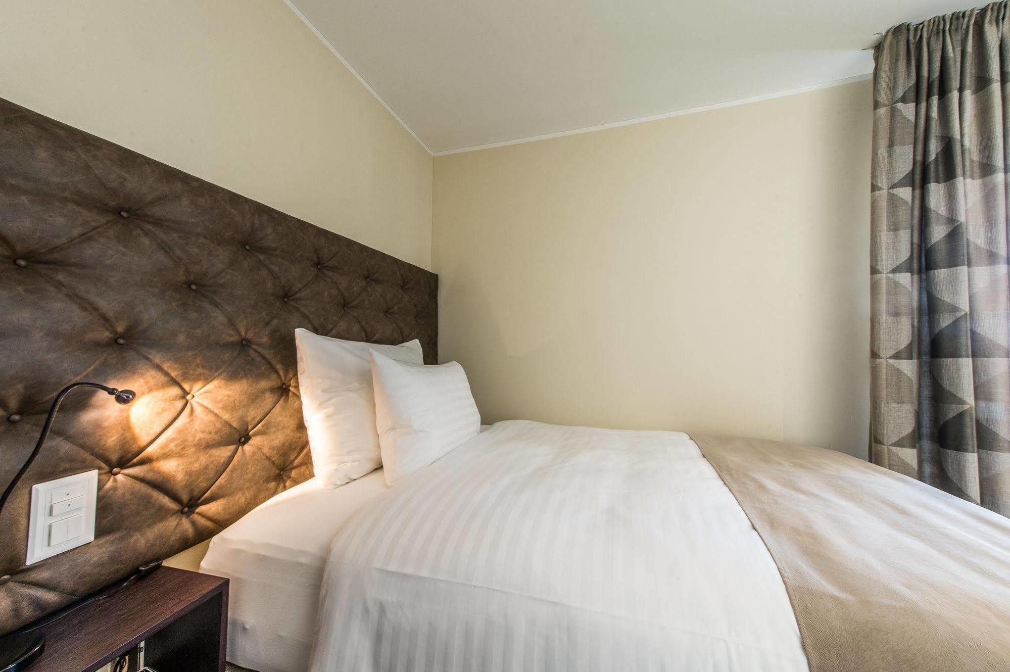Hotel My Way Zuerich 발리셀렌 외부 사진